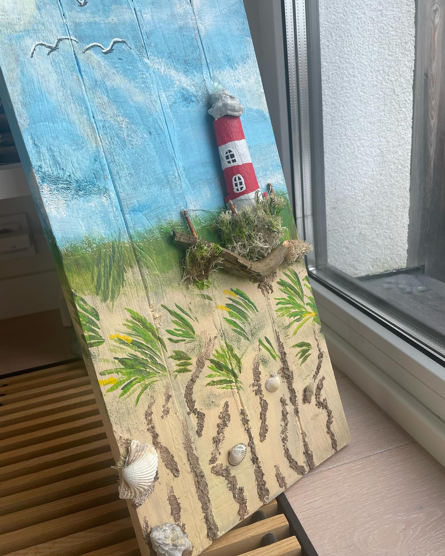 Latarnia wśród traw